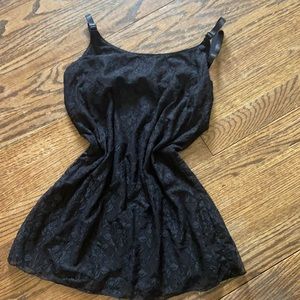 Black lace tank size L